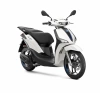 Piaggio Liberty S 125 MY2025 Weiss Luna vorne rechts